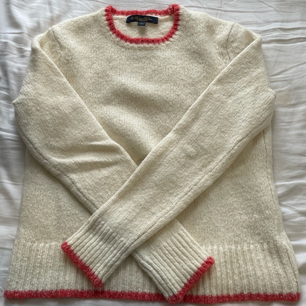 Women’s sweater